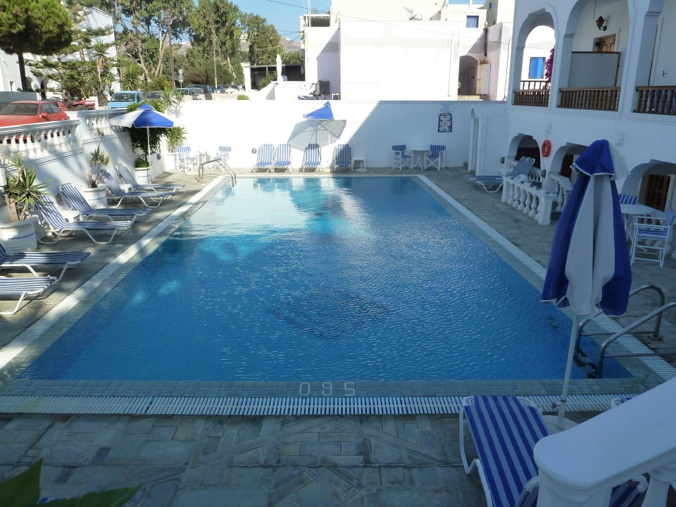 Pool Hotel Armonia