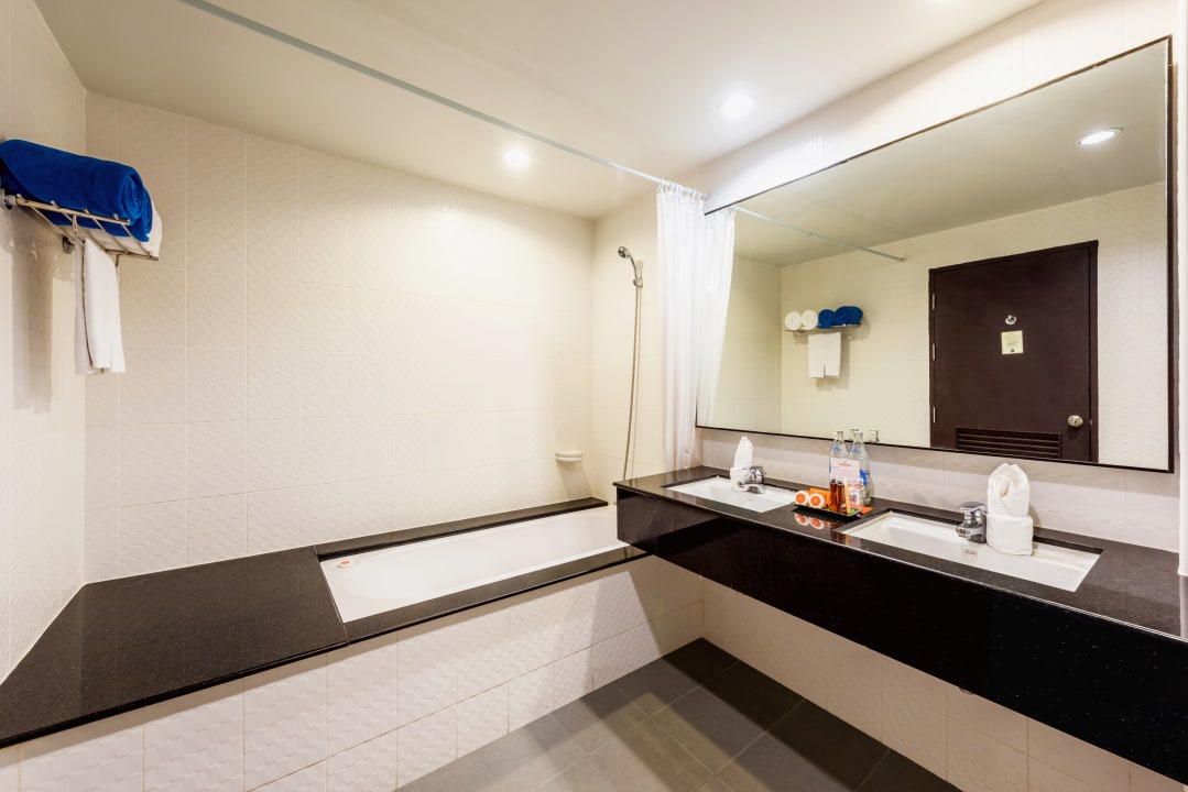 Zimmer Kata Sea Breeze Resort