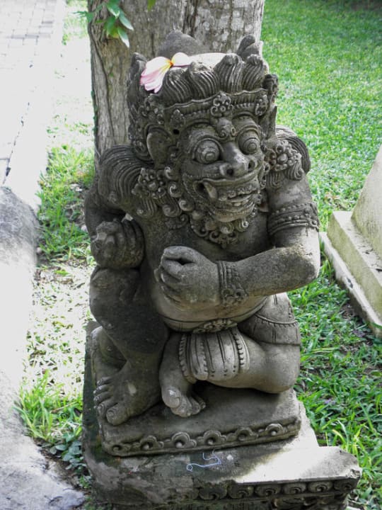 Dämonen Puri Santrian