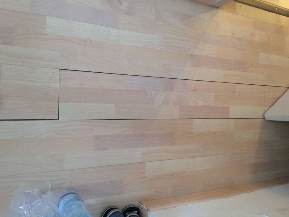 Bodenbelag (Zimmer 2324) Iberostar Waves Playa de Muro