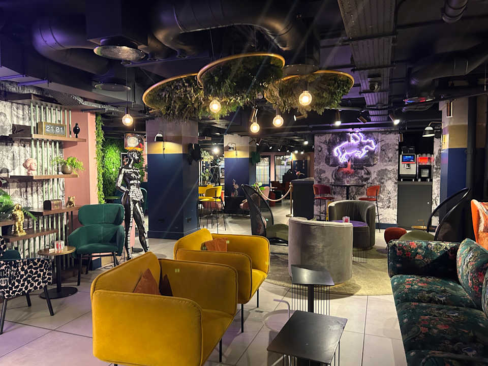 Lobby YOTEL Manchester Deansgate