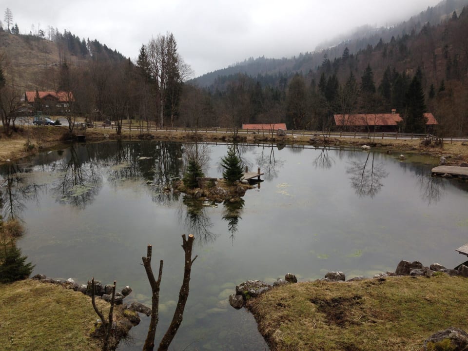 Aussicht (leider an einem trüben Tag) Hotel Feuriger Tatzlwurm