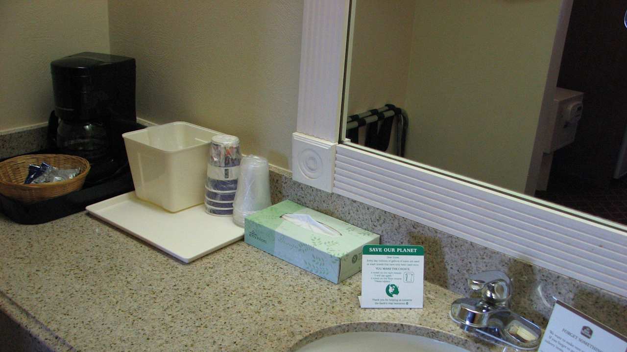 Zimmer Quality Inn & Suites Garland - East Dallas