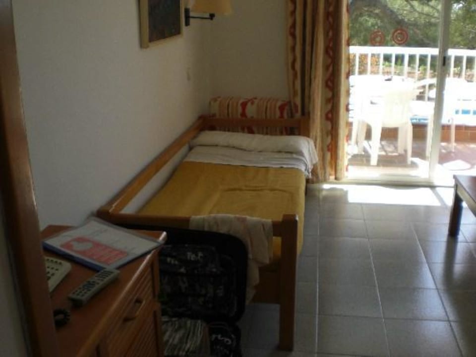 Bett, Ansicht und  Balkon Aparthotel Houm Plaza Son Rigo