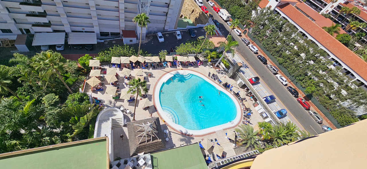 Pool allsun Hotel Lucana