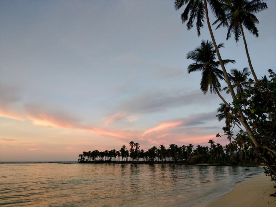 Strand Wyndham Alltra Samana