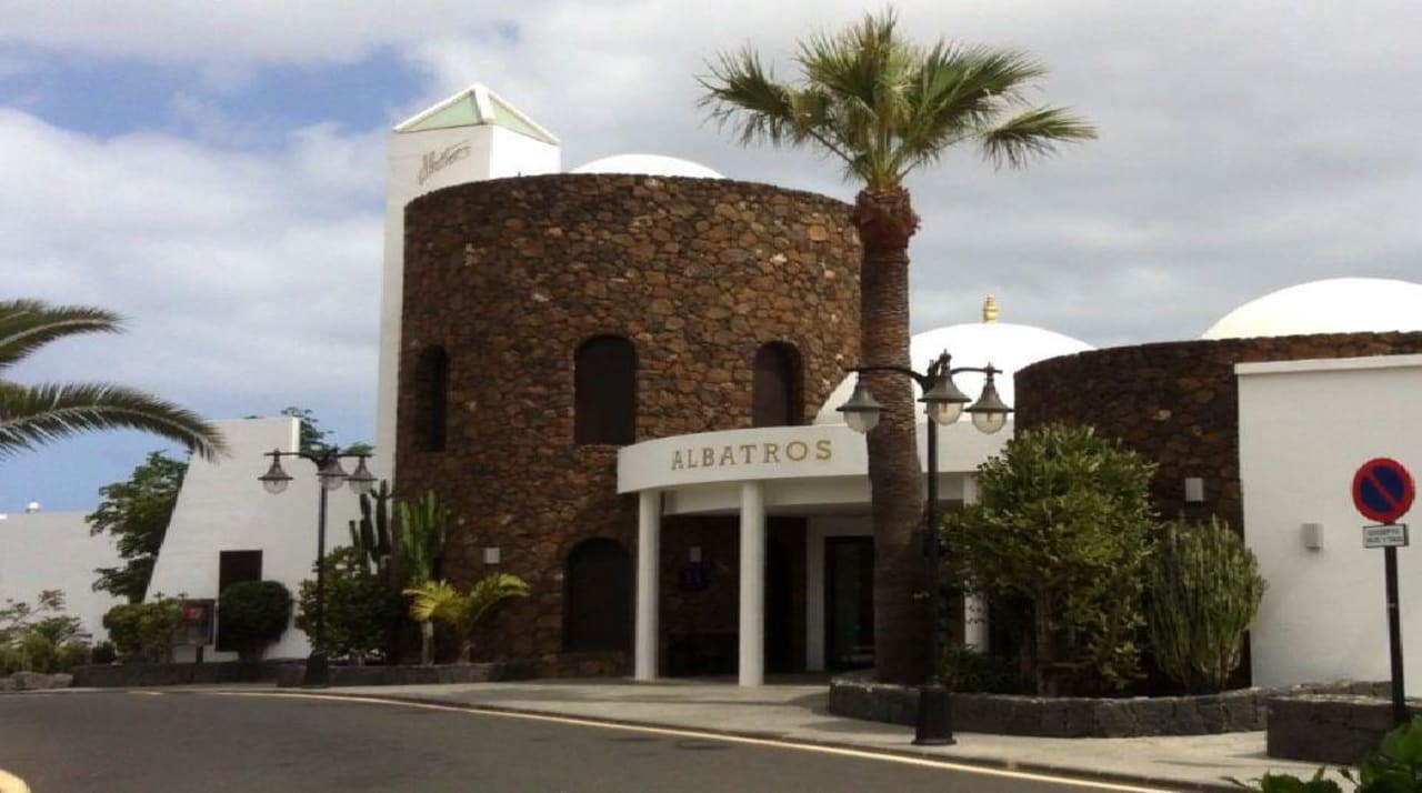 Hoteleingang allsun App.-Hotel Albatros