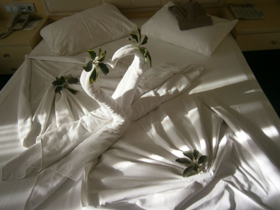 Kunst auf dem Bett VONRESORT Golden Coast