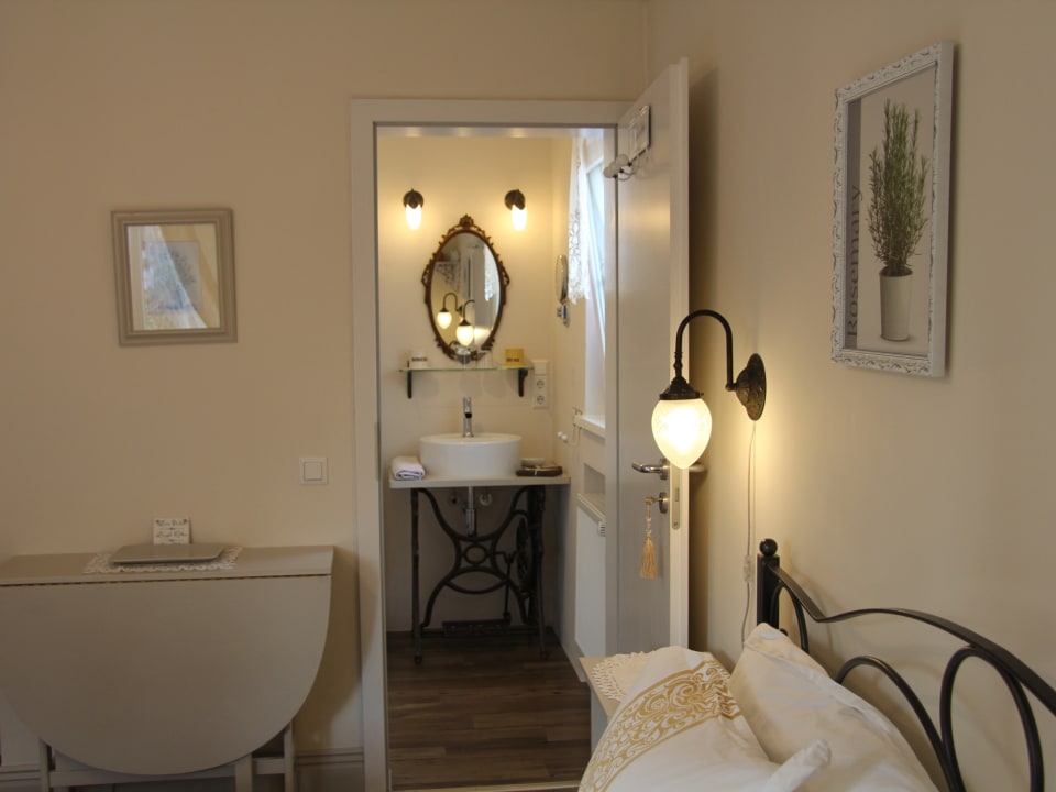 Zimmer Gästehaus No. 31 im Rosengarten