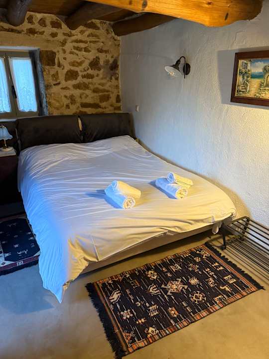 Zimmer Messinian Stone House