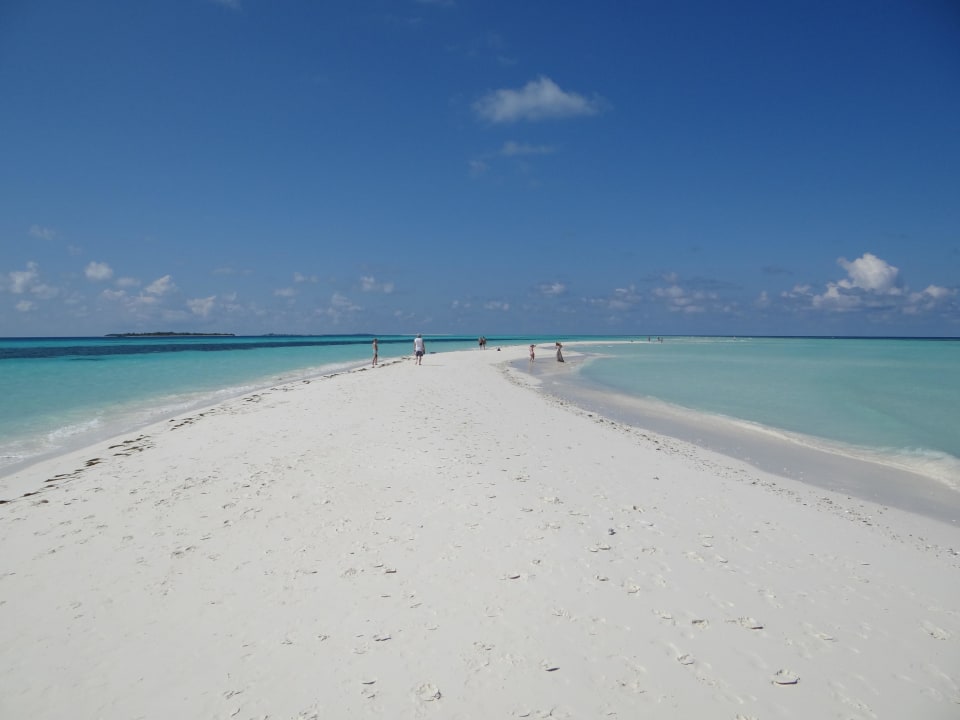 Sandbank Kuredu Island Resort & Spa