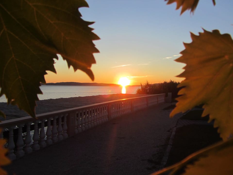 Sonnenuntergang beim Abendessen Pension Augustino