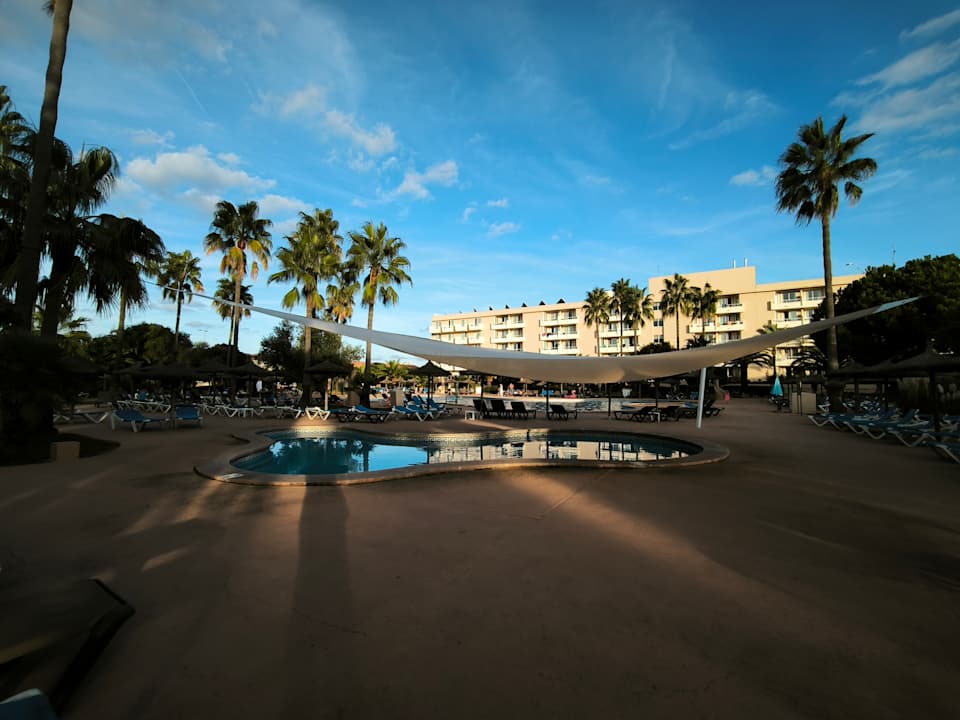 Pool Garbí Cala Millor