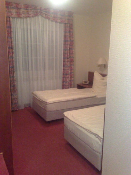 Ersteindruck des Zimmers Hotel Hackbarth Lichtenrade