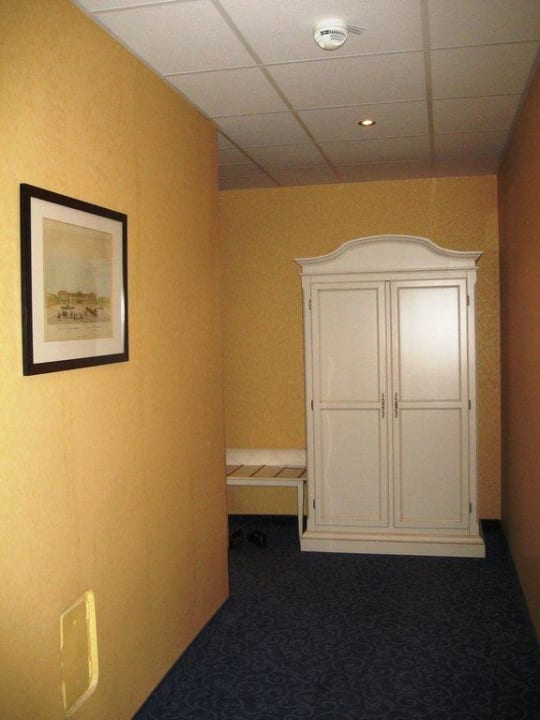 Flurschrank Hotel Josefshof am Rathaus