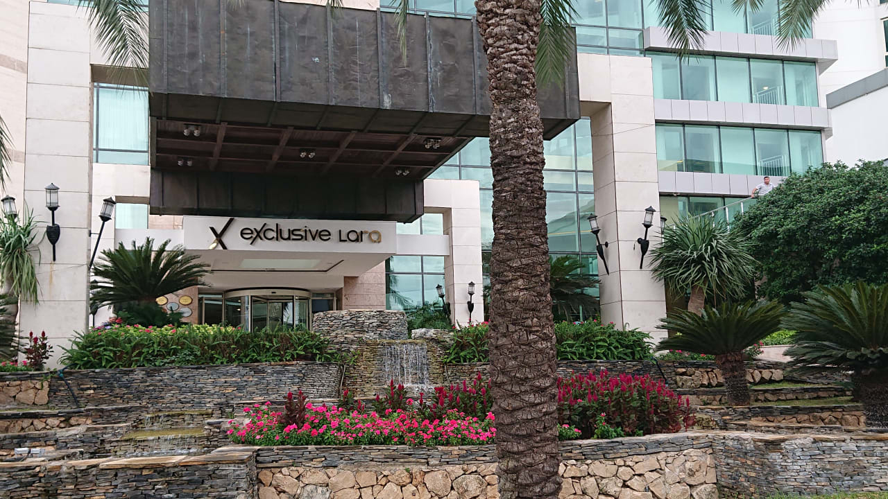 Lobby Sherwood Exclusive Lara