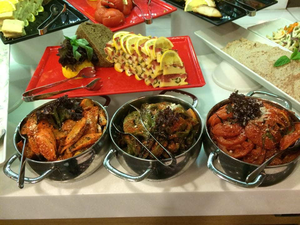 Buffet täglich was anderes Ramada Plaza by Wyndham Antalya