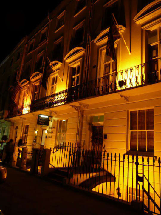 Beleuchtet Hotel Belgrave House