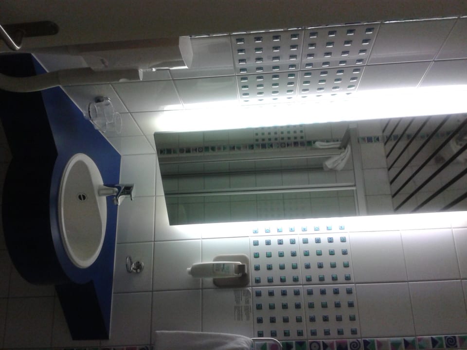 Lavabo ibis Hotel Luzern Kriens
