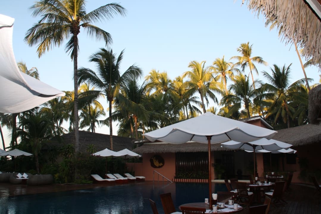 Pool Bayview - the beach resort