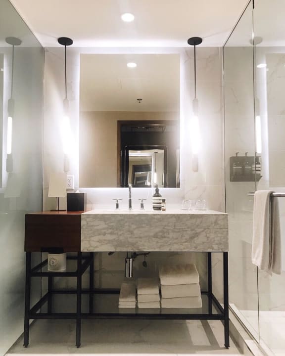 Zimmer The Douglas, Autograph Collection