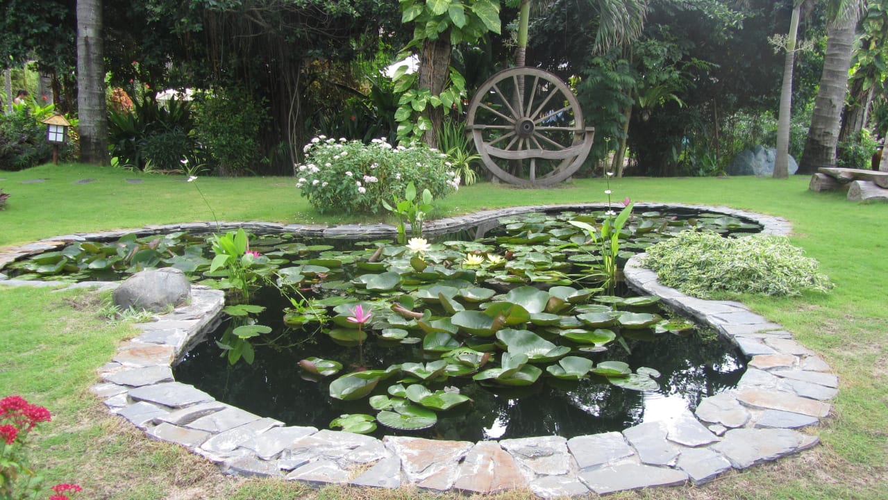 Pool in Garden Bamboo Village Beach Resort & Spa