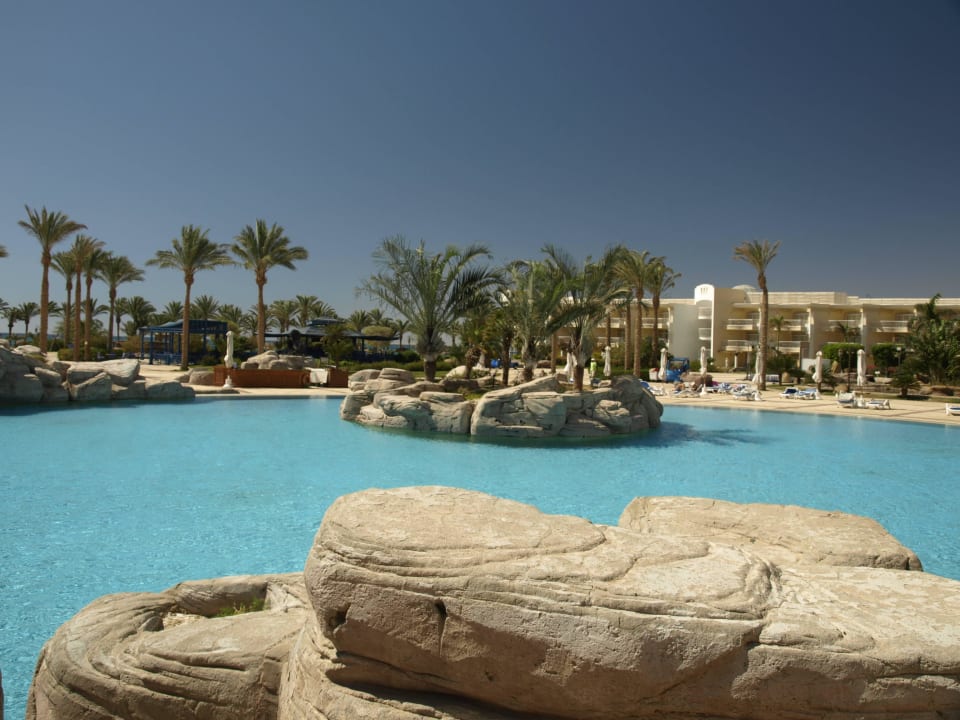 Pool Palm Royale Resort - Soma Bay