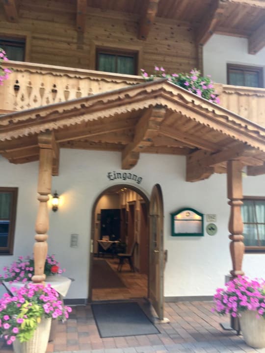 Außenansicht Gasthof Schulhaus