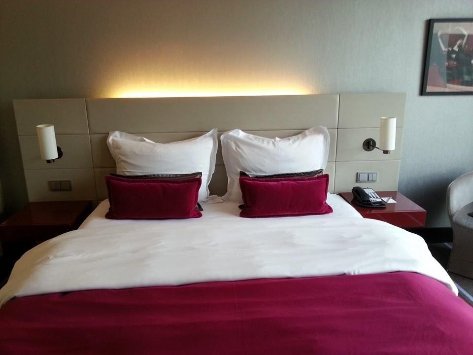 Er Standard-Zimmer (Nr. 515) Radisson Blu Hotel Media Harbour