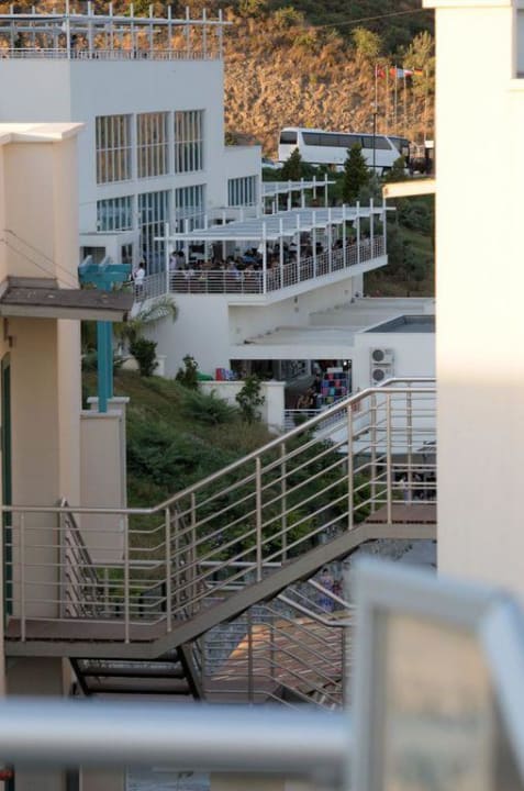 Widok na restaurację główną Aria Claros Beach & Spa Resort