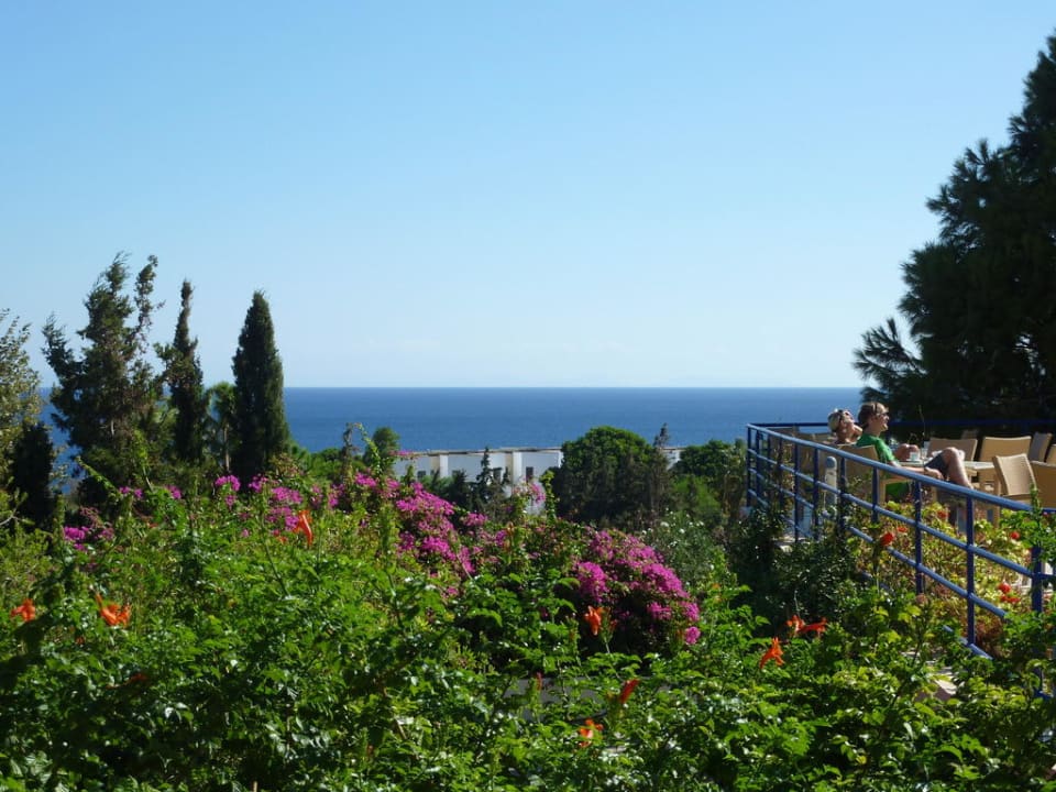 Ausblick von der Terrasse Kresten Palace Hotel
