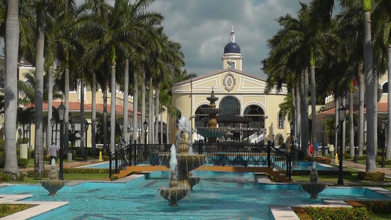 Wasserspiele Hotel Riu Palace Mexico