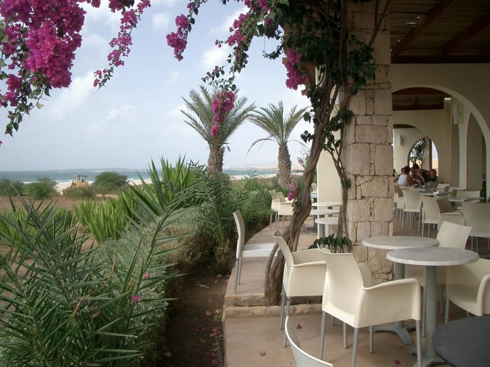 Mittags-Restaurant mit herrlicher Aussicht Occidental Boa Vista Beach