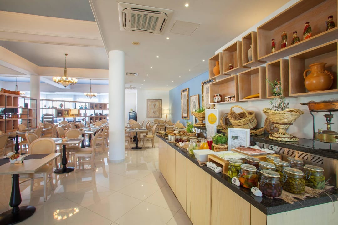 Restaurant King Jason Paphos - Designed for adults