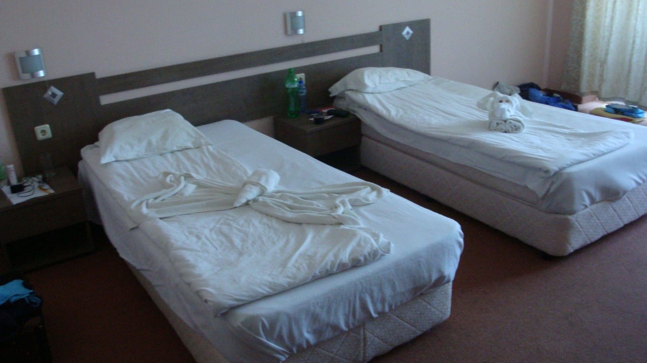 Zimmer nach Reinigung Odessos Park Hotel