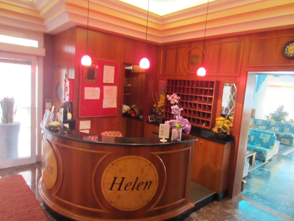 Rezeption Hotel Helen