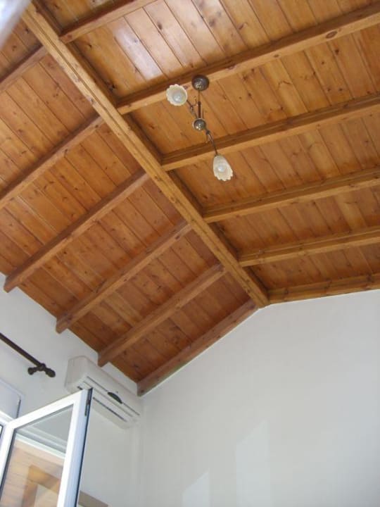 Holzdecke Schlafzimmer Villa Angelo
