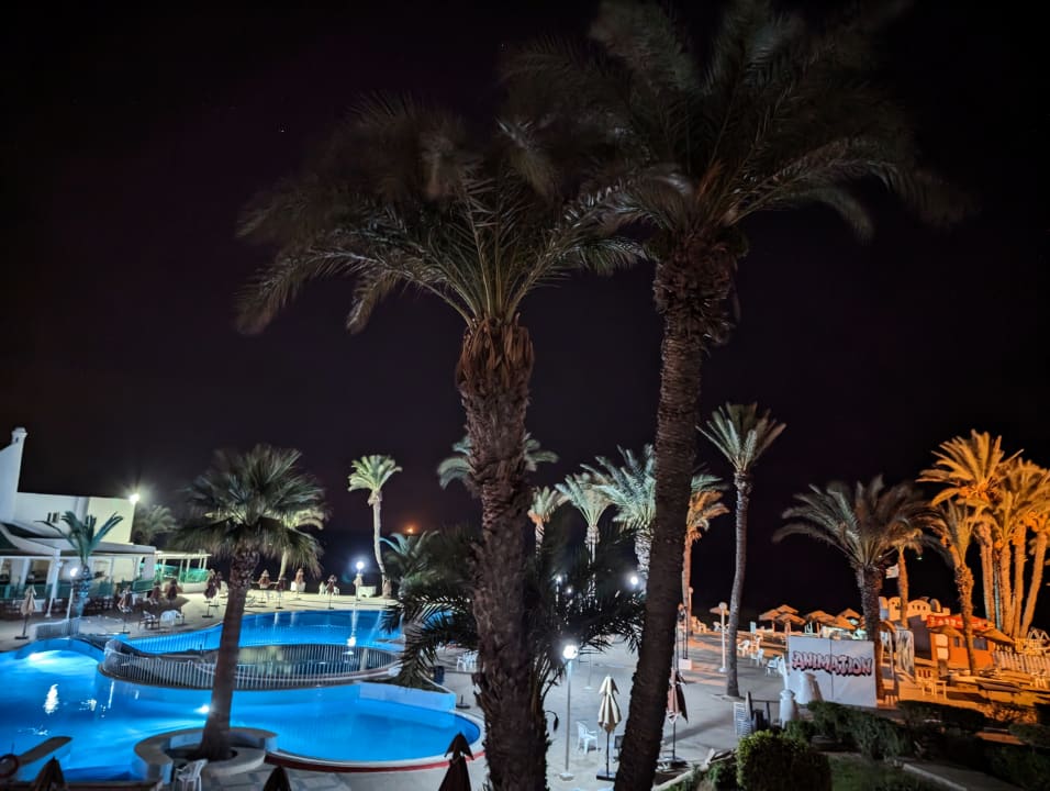 Ausblick Hotel El Mouradi Skanes Beach