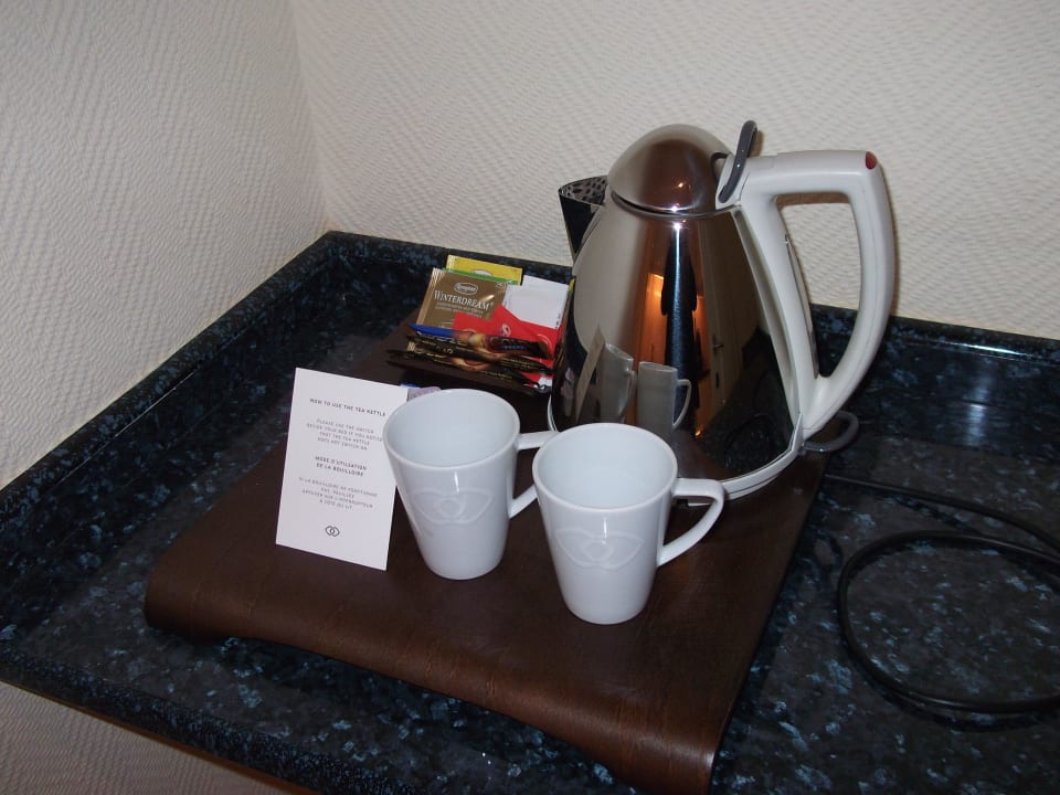 Чайник. Sofitel Budapest Chain Bridge