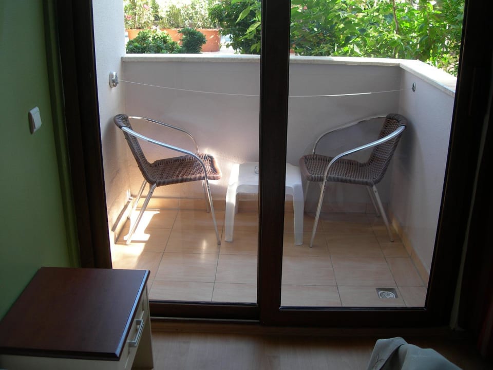 Balkon viel zu klein Hane Family Resort