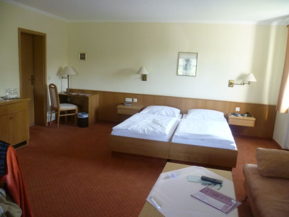 Echt großes Zimmer Landschloss Ernestgrün