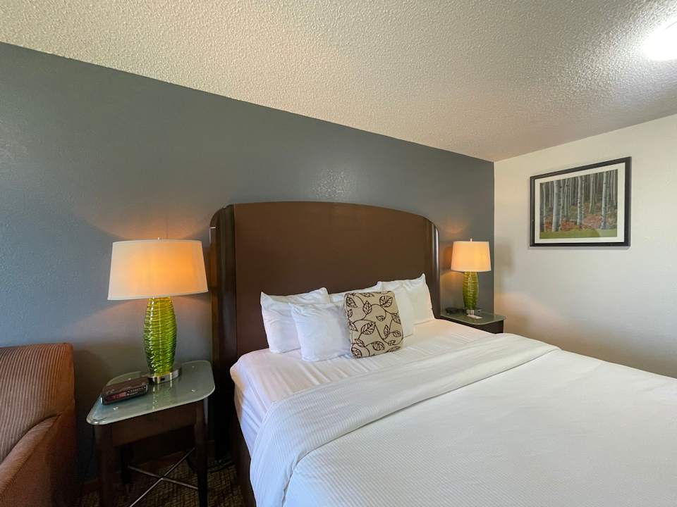 Zimmer Alliance Hotel & Suites, a Howard Johnson by Wyndham