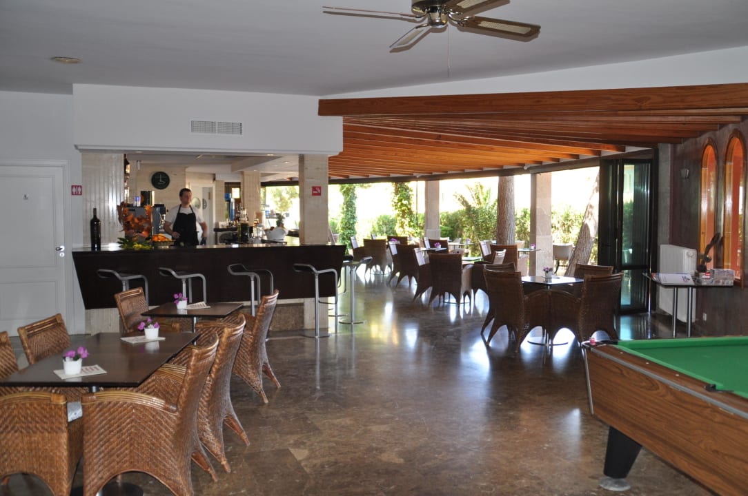 Mike im Restaurant/Bar Es Bauló Petit Hotel