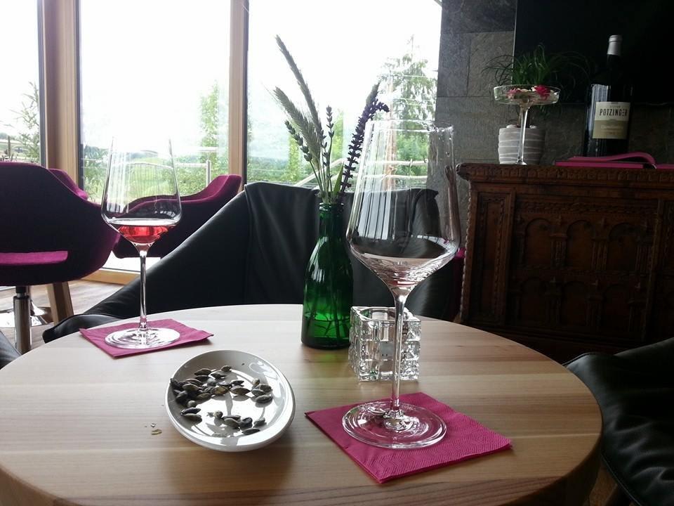 Hinsetzen und genießen Winkel Art Hotel