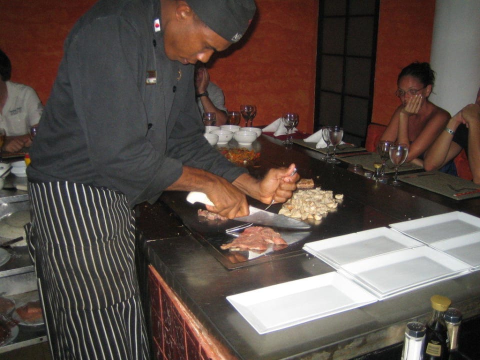 Tolle Show beim Japaner Catalonia Royal Bavaro - Adults only