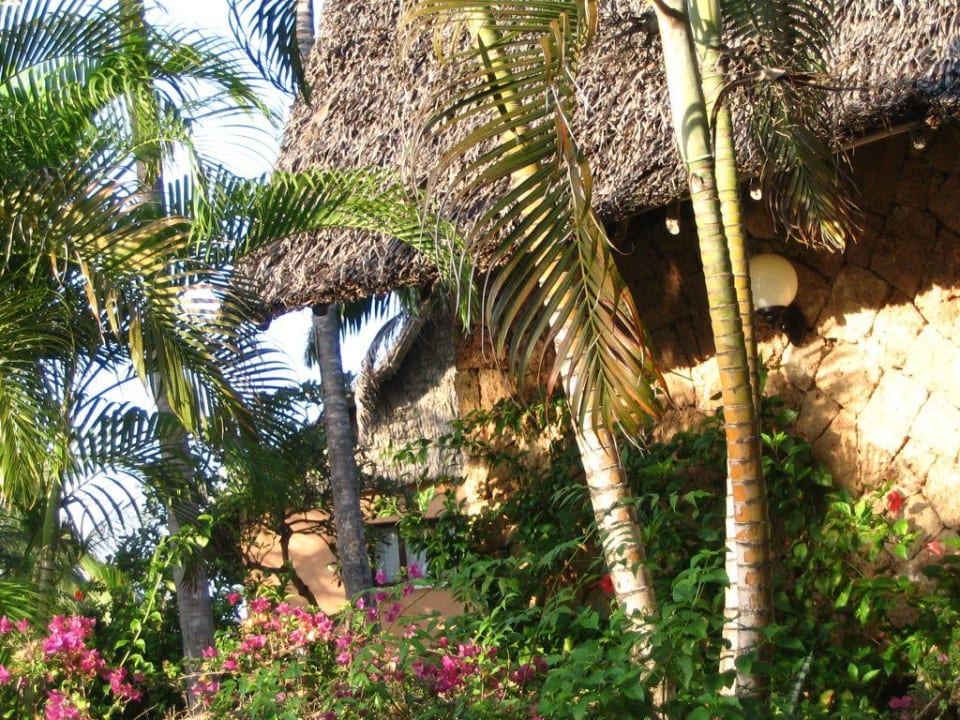 Garten Bahari Beach Hotel