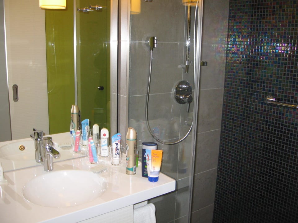 Bad Hotel Indigo Berlin - Ku'damm