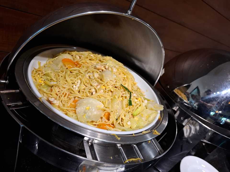 Gastro Laluna Hotel & Resort