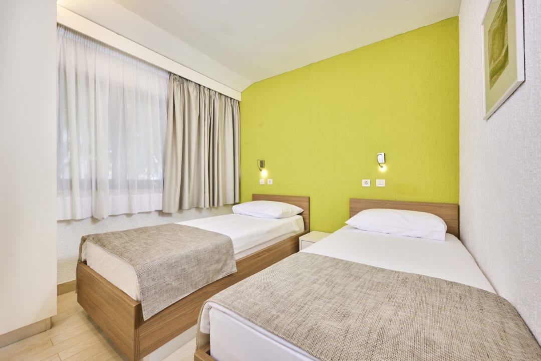 Zimmer Apartments Galijot Plava Laguna