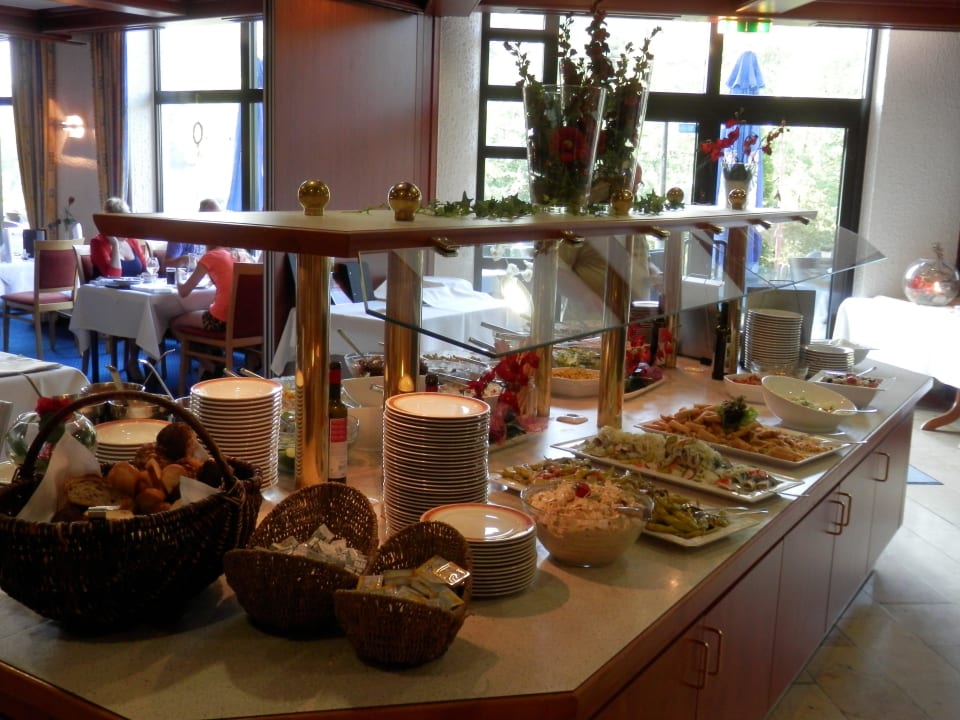 Koud buffet tijdens het diner !!! Göbel's Seehotel Diemelsee